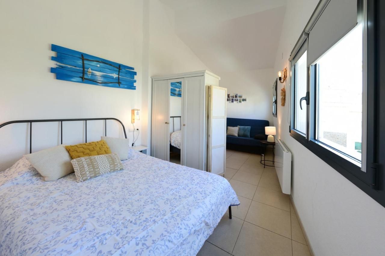 "Cozy" Y Con Terraza En El Centro De Cadaques Apartment Bagian luar foto